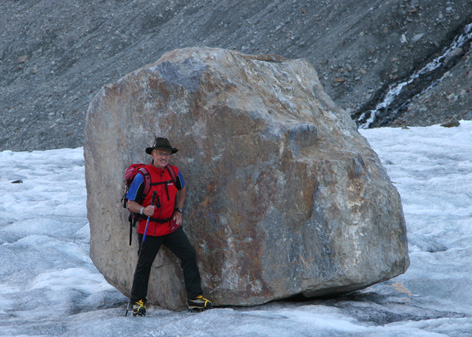 Riesenstein am Gletscher